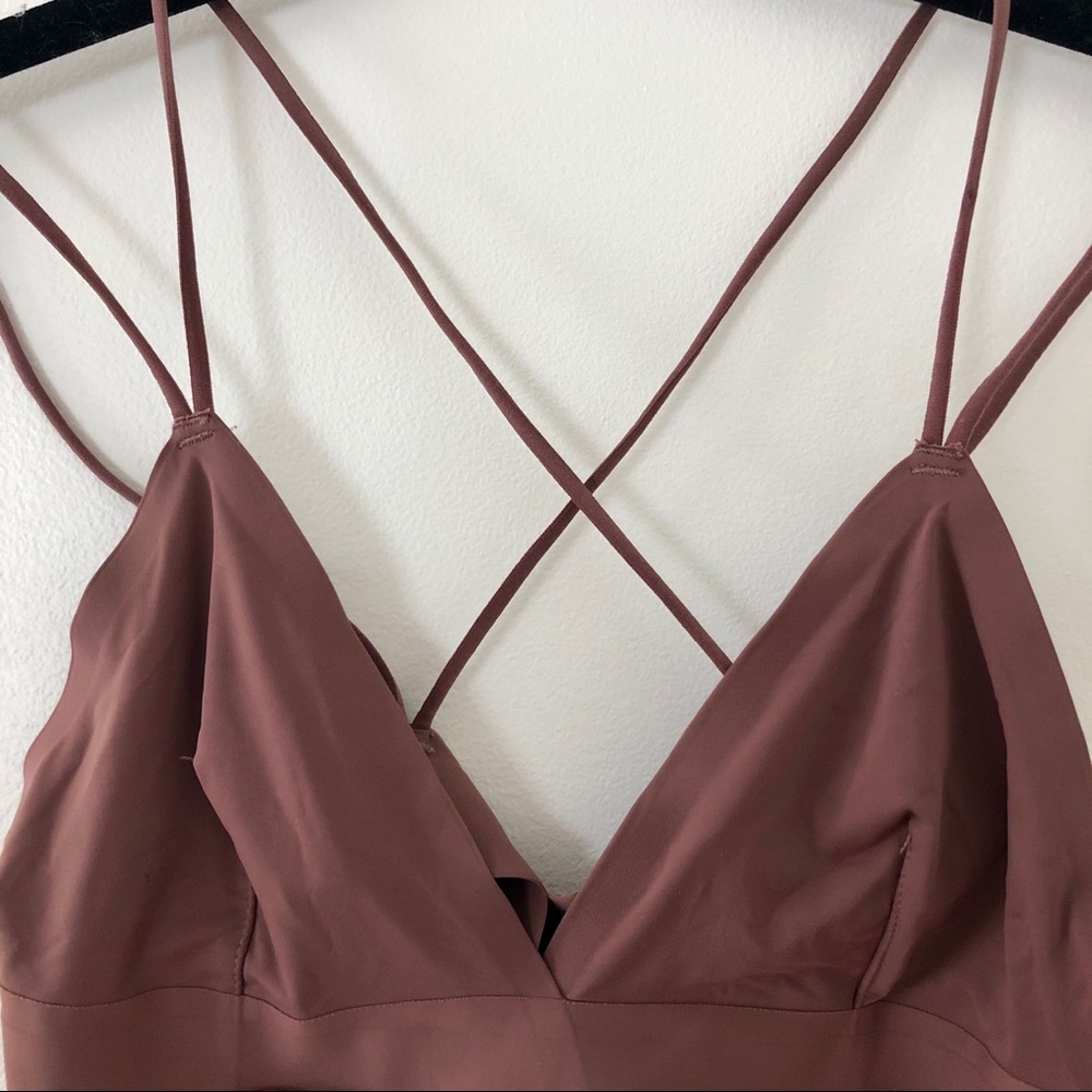 urban outfitters mauve strappy sports bra